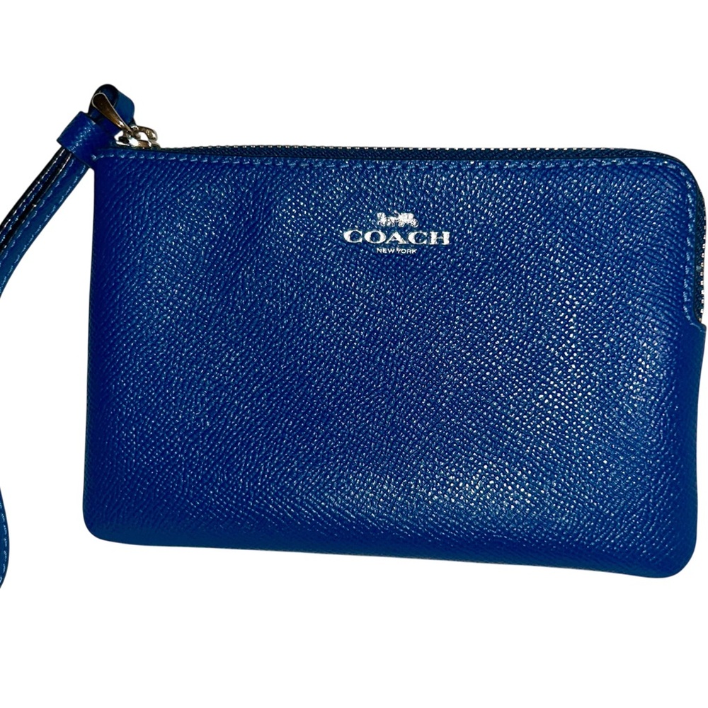 Coach Corner Zip Wristlet – Cobalt Blue Crossgrain Leather